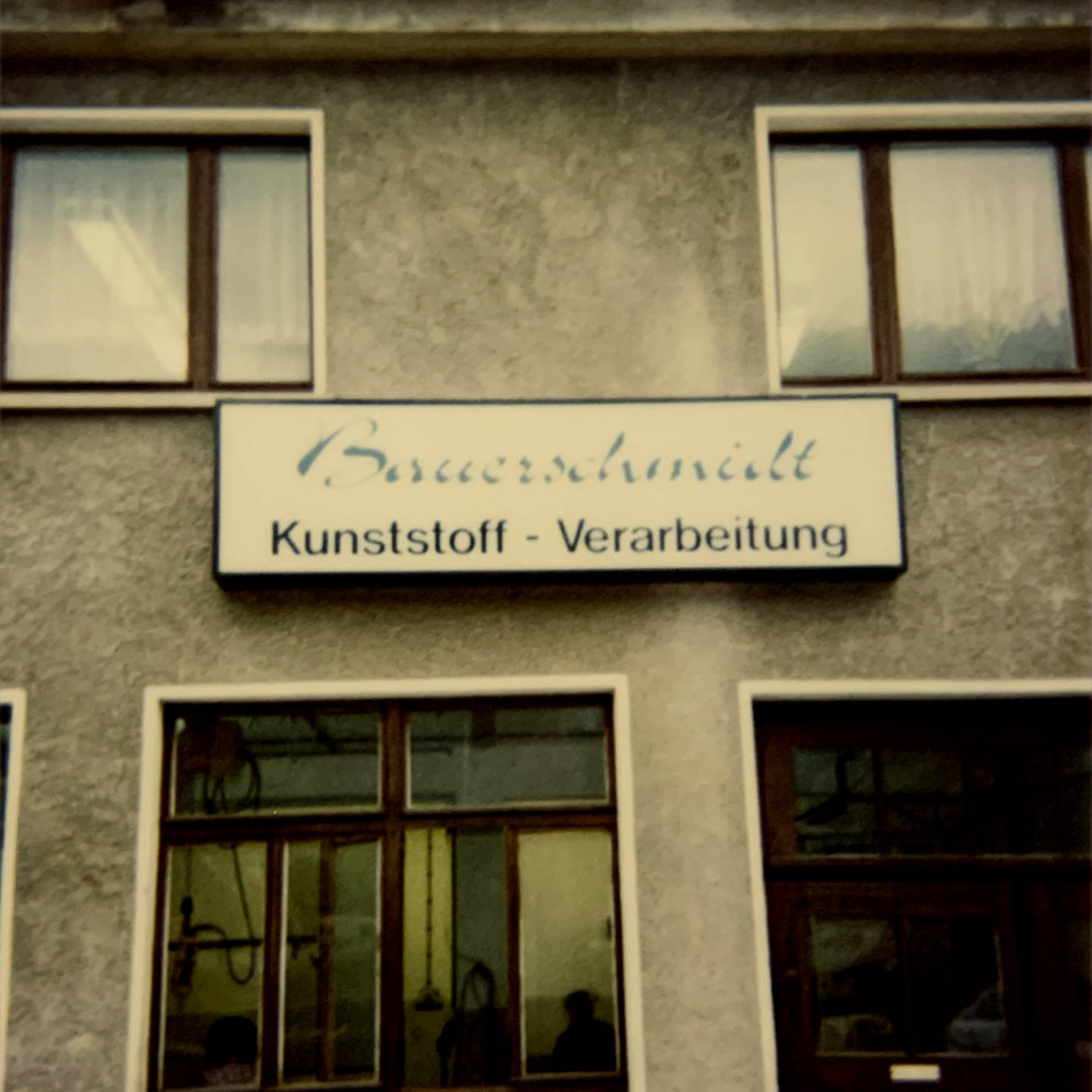 1990 – Reprivatisierung mit neuem Produktionsprofil